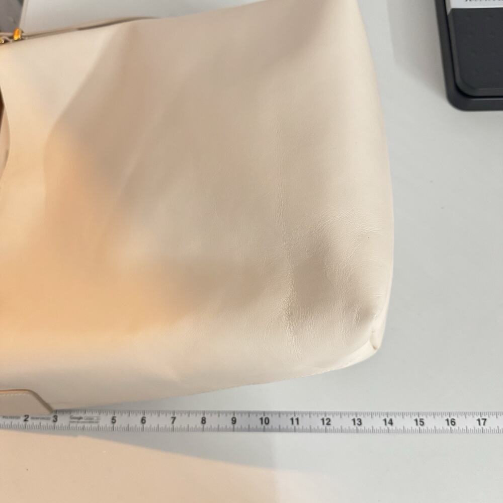 Madewell The Essential Bucket Tote Handbag Womens Ecru Ivory Leather NN396 NEW - Picture 7 of 11